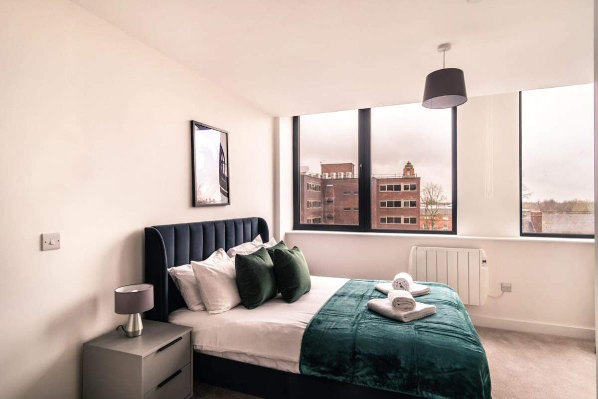 Stayzeni, Alexandra Rise Cool 1 Bed * Manchester