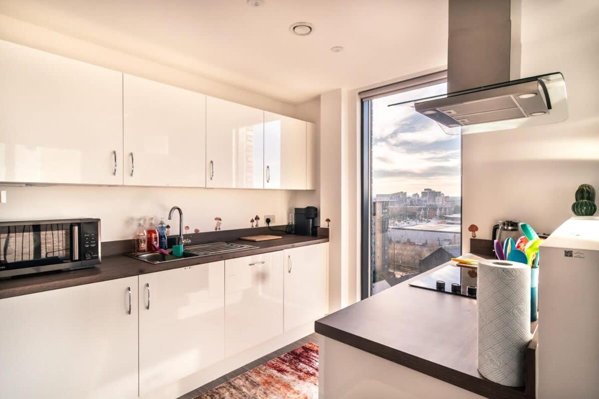 Spacious & Modern 1 Bed *