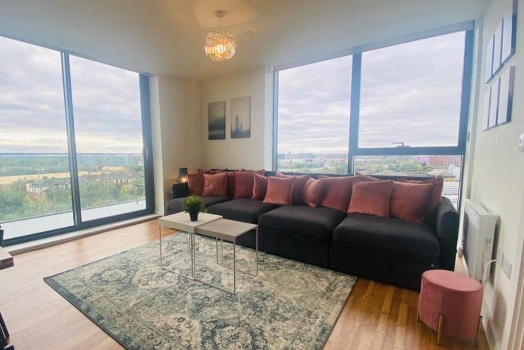Apartment Panoramic Views *