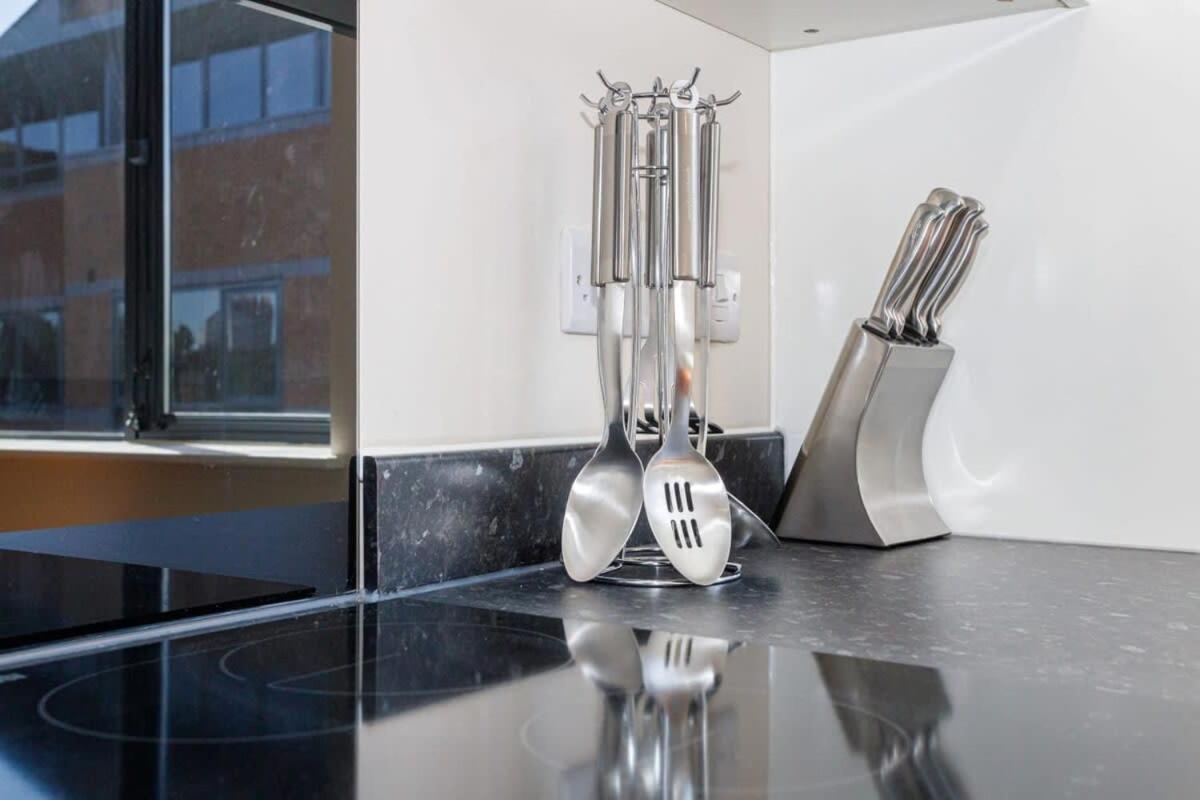 Fantastic 1 Bedroom Apartment