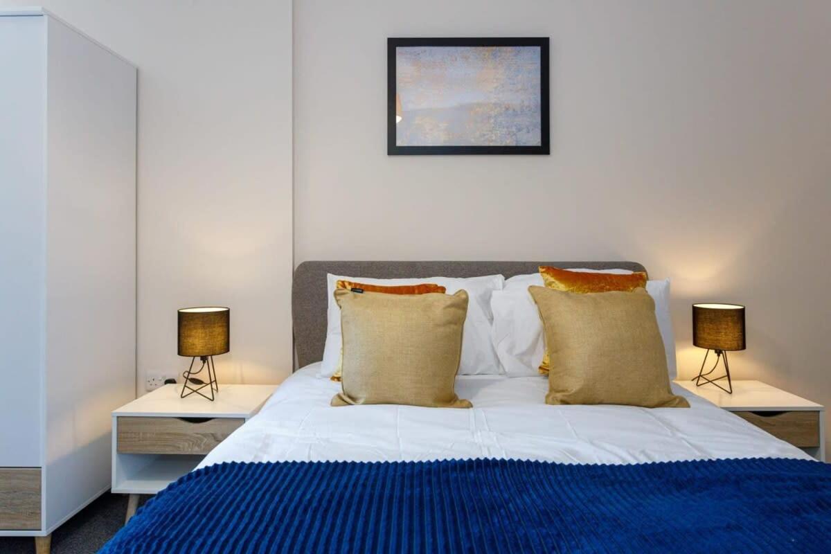Fantastic 1 Bedroom Apartment Manchester