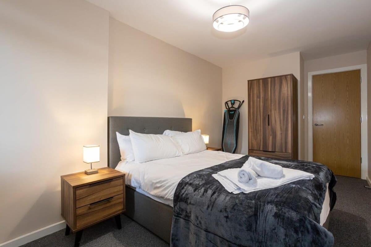 Lovely 2 Bedroom Modern * Manchester