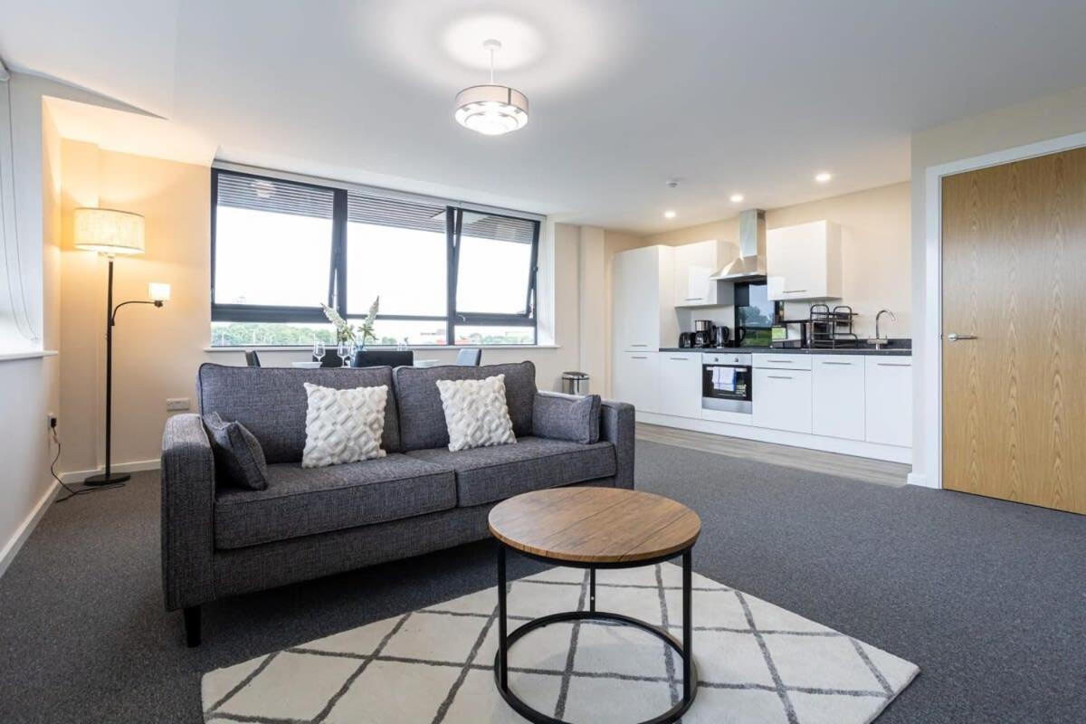 Apartment Lovely 2 Bedroom Modern