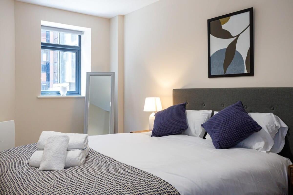 Stylish And Modern 1 Bedroom Apartment Manchester