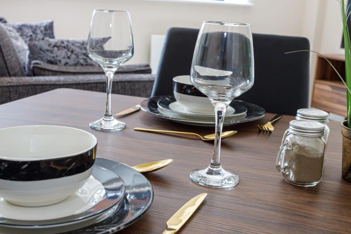 Stylish And Modern 1 Bedroom Apartment Manchester