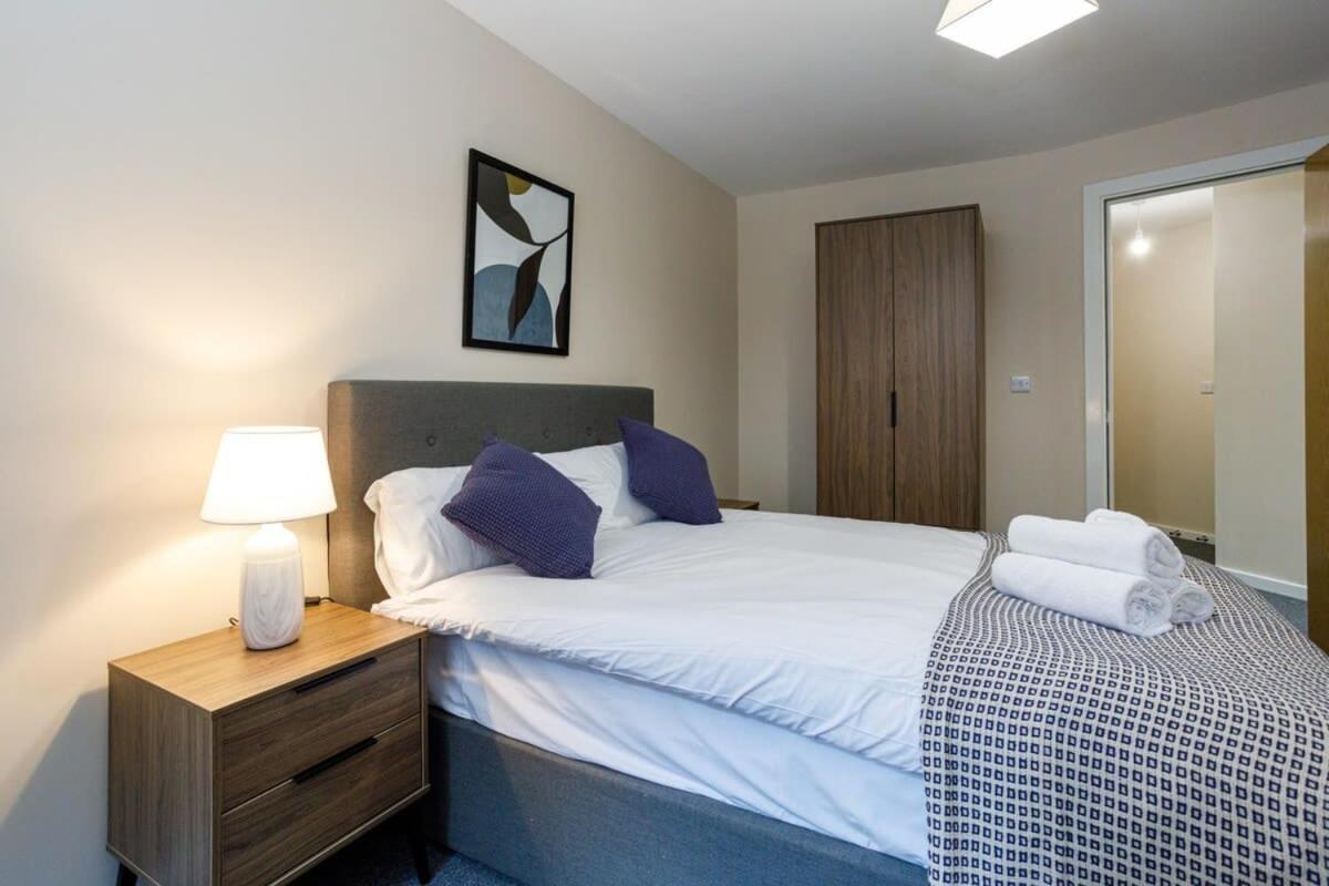 Stylish And Modern 1 Bedroom