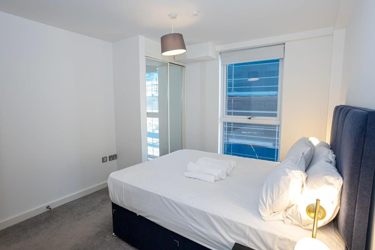 Apartment Smart 1 Bedroom In Salford *