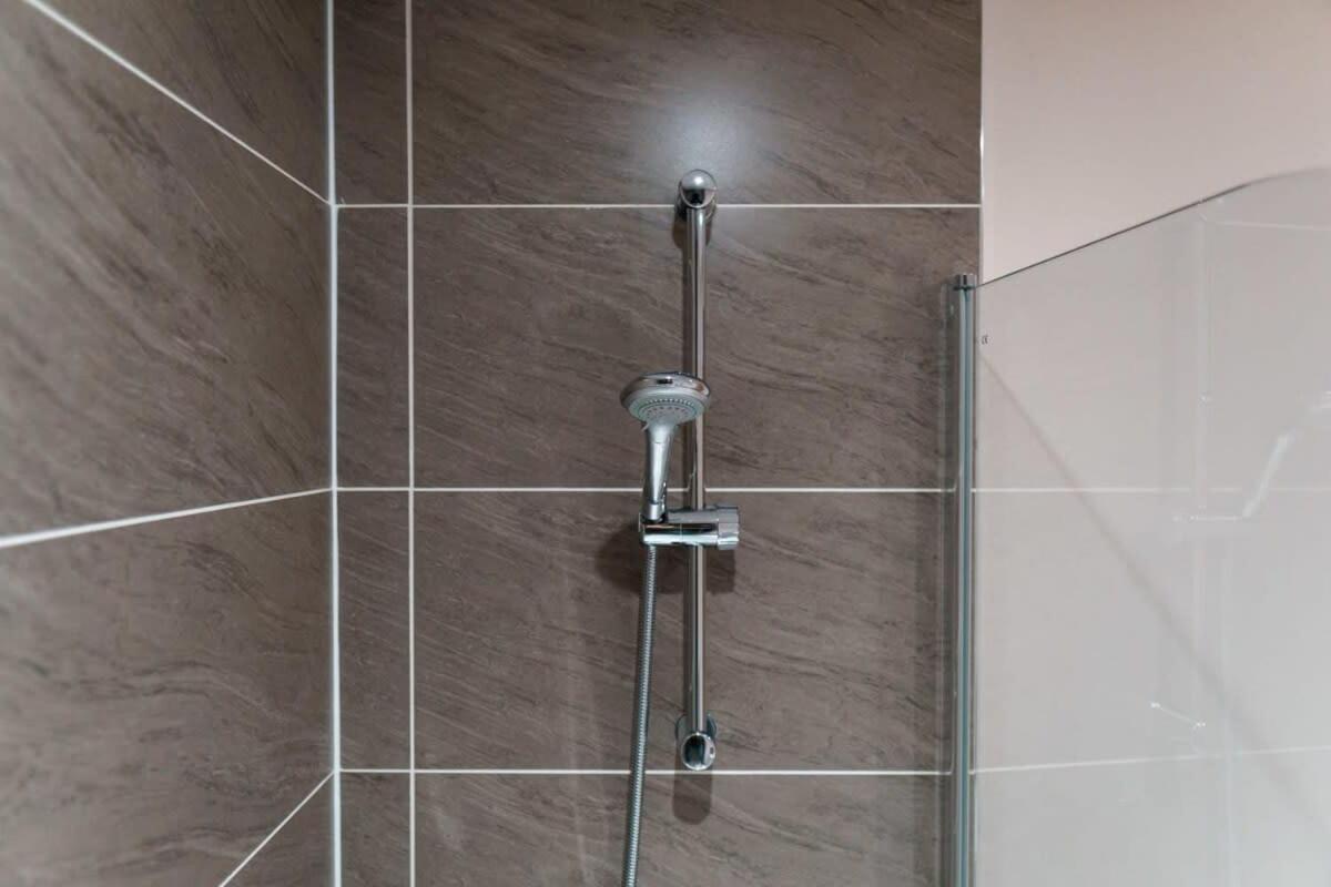 Contemporary 2 Bed - Sleeps 4 Apartment