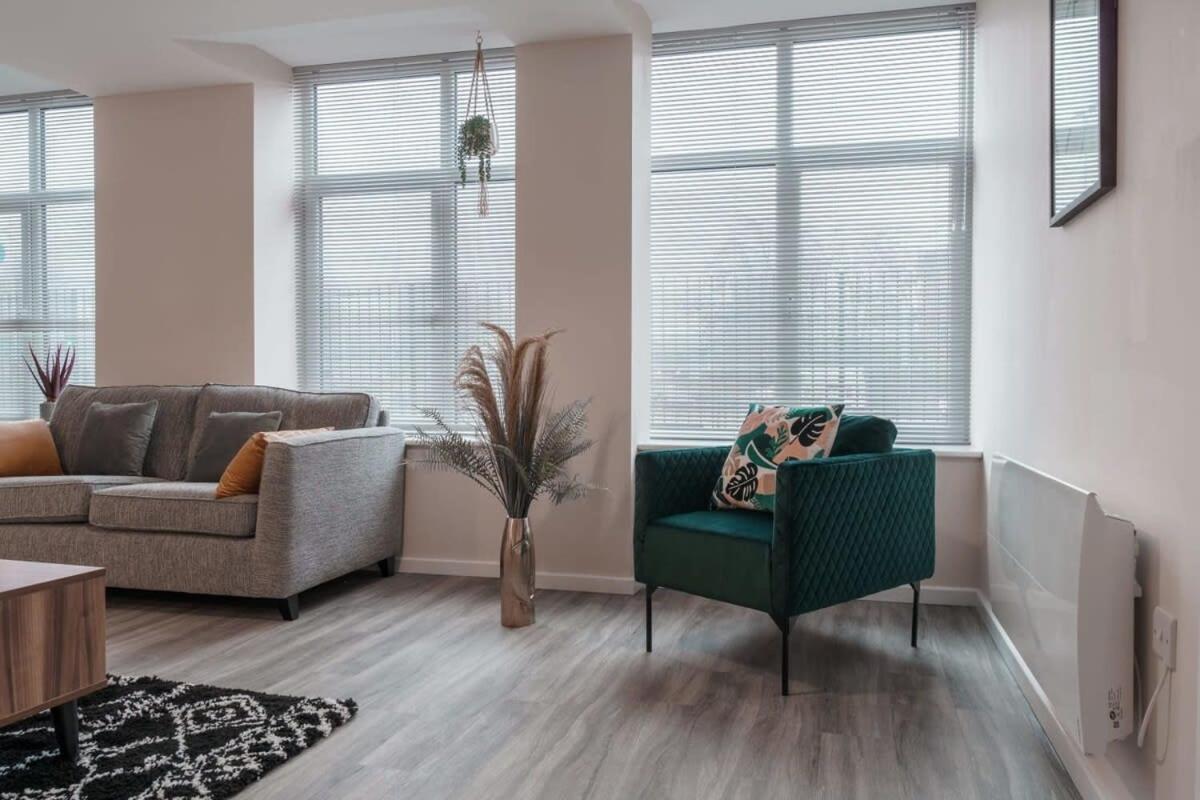 Contemporary 2 Bed - Sleeps 4 *