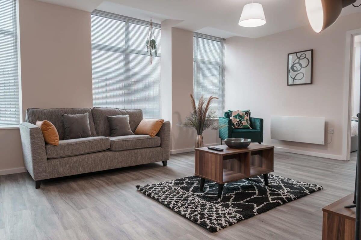 Contemporary 2 Bed - Sleeps 4 Apartment *