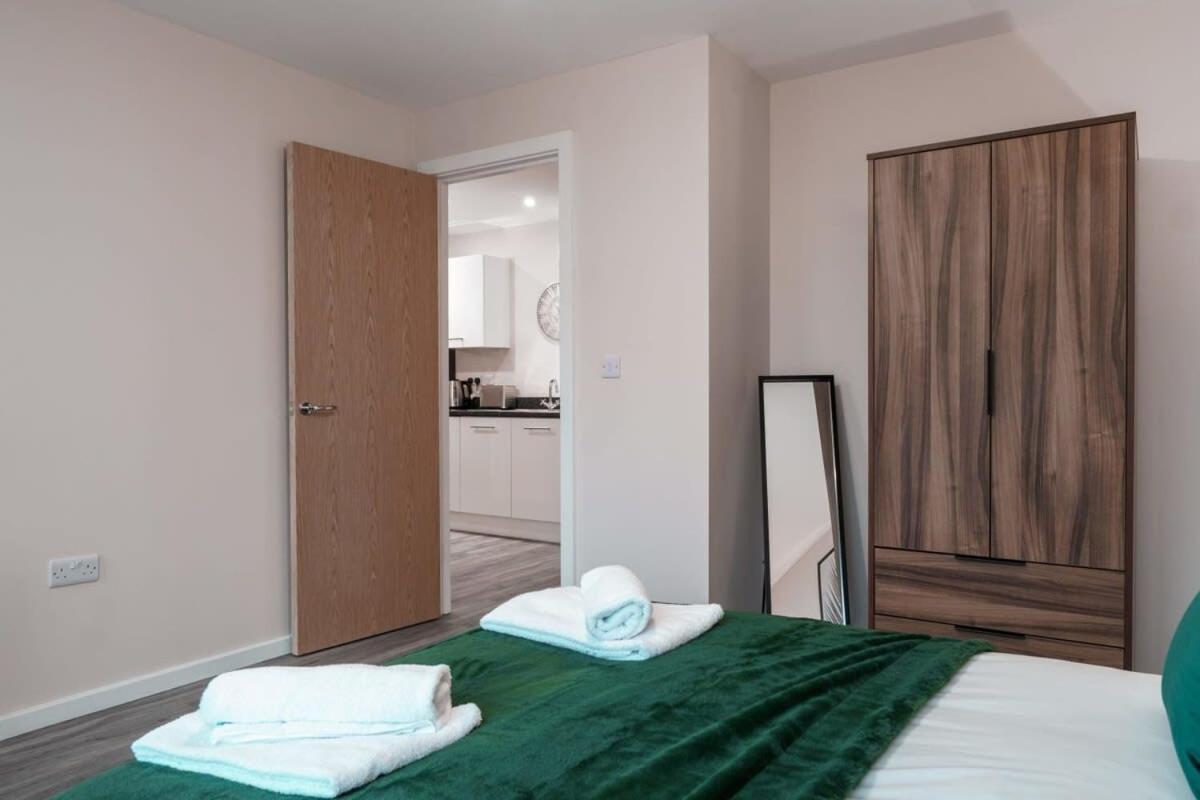 Modern 2 Bed In - Sleeps 4 Apartment