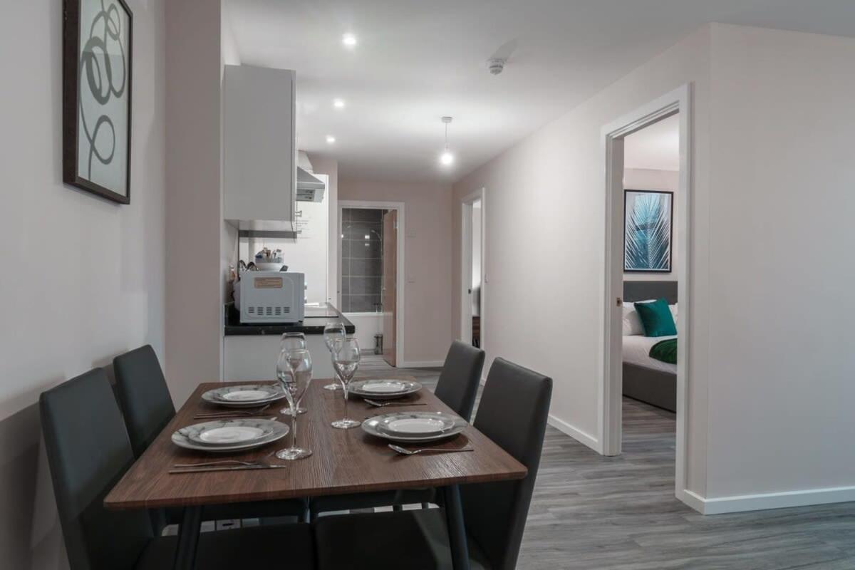 Apartment Modern 2 Bed In - Sleeps 4