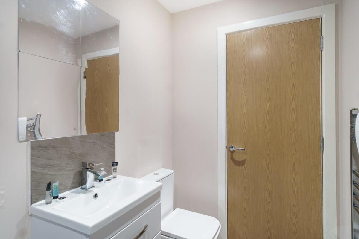 Amazing 1 Bed In - Sleeps 2 Apartment