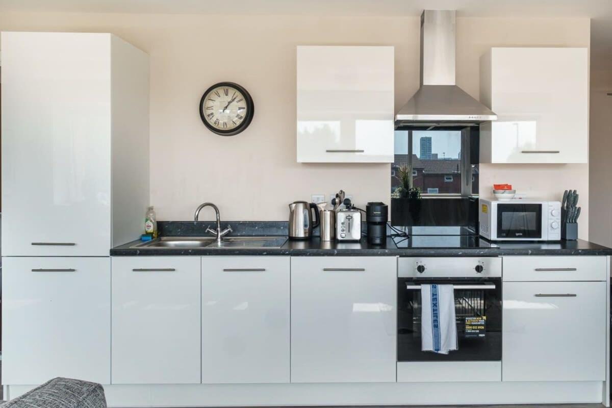 Apartment Amazing 1 Bed In - Sleeps 2 *