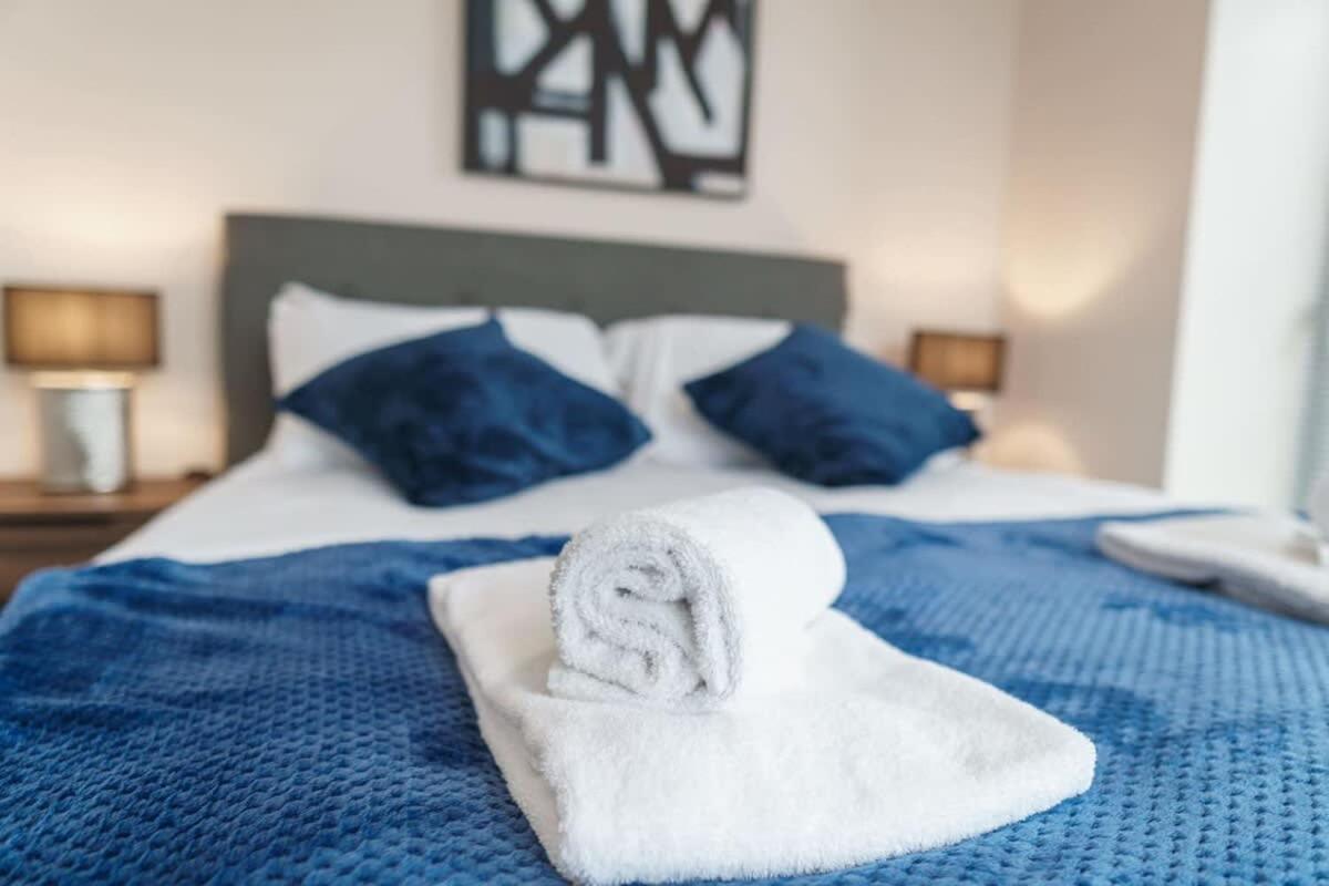 Bright 1 Bed - Sleeps 2 Apartment Manchester