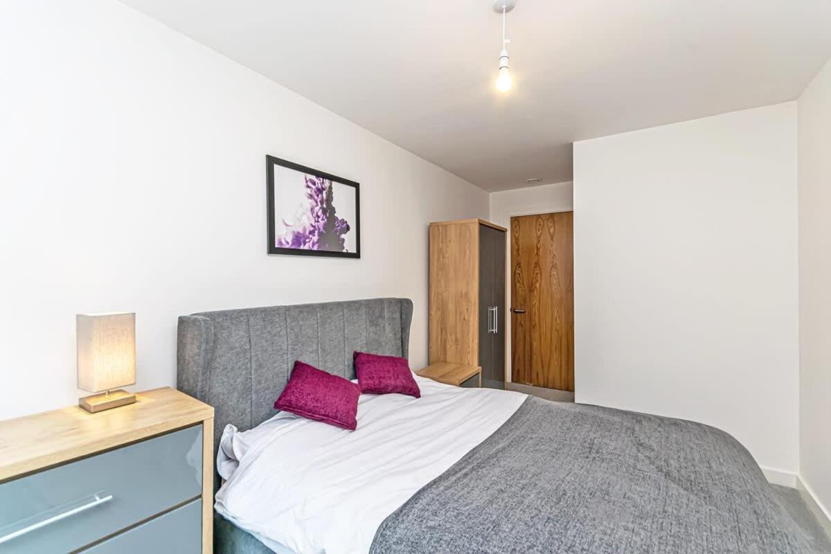 Contemporary 2 Bed In *