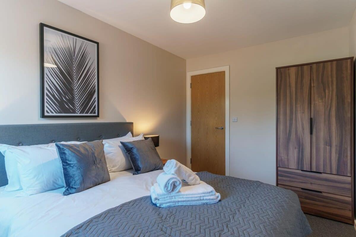 Apartment Contemporary 2 Bedroom Manchester