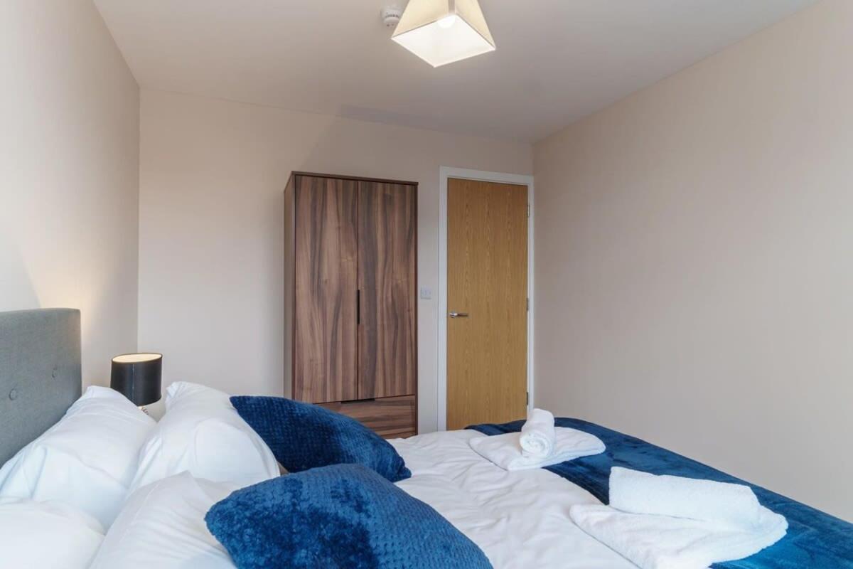 Bright 2 Bed - Sleeps 4 Manchester