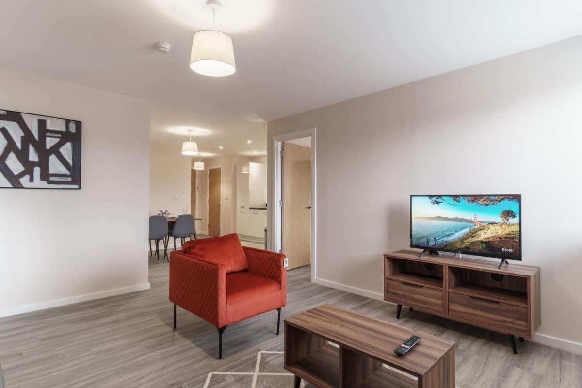 Bright 2 Bed - Sleeps 4 *