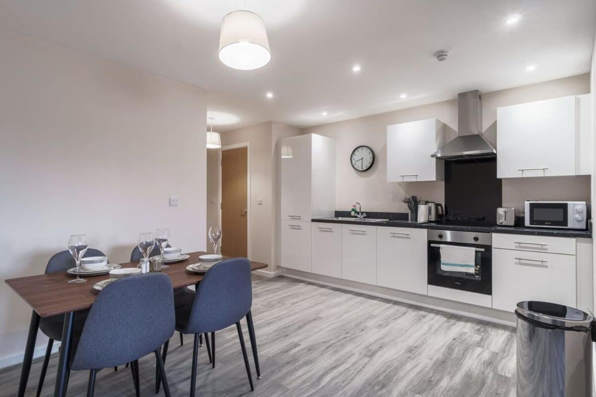 Apartment Bright 2 Bed - Sleeps 4 Manchester