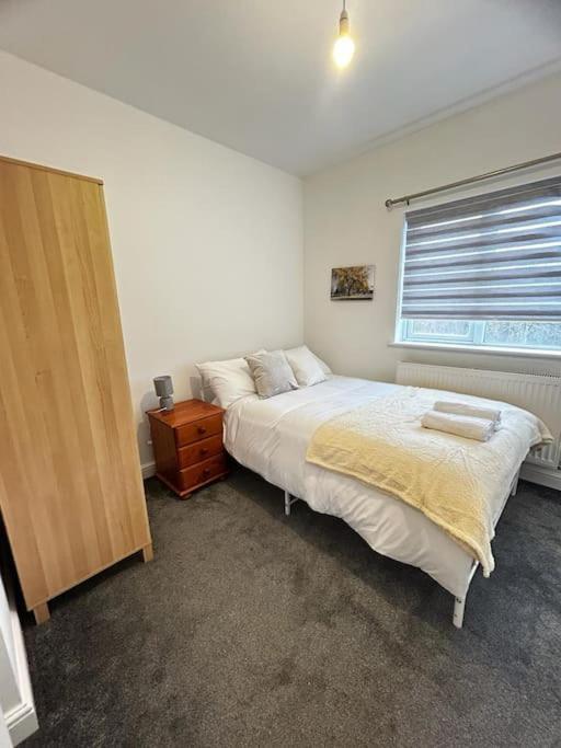 Apartment Lovely 5br In Manchester. Close To The Manchester