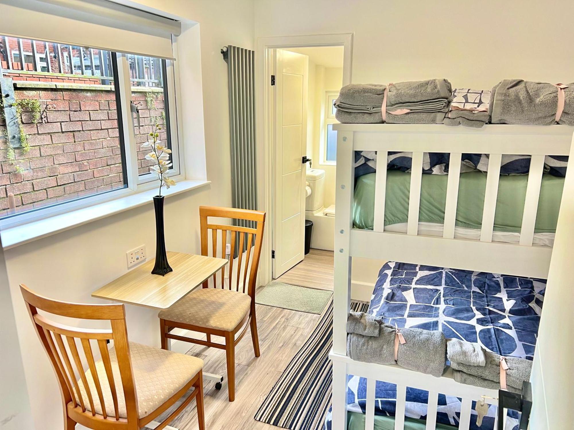 Lux En-suite Coop Arena Mancity Stadium Piccadilly Homestay Manchester