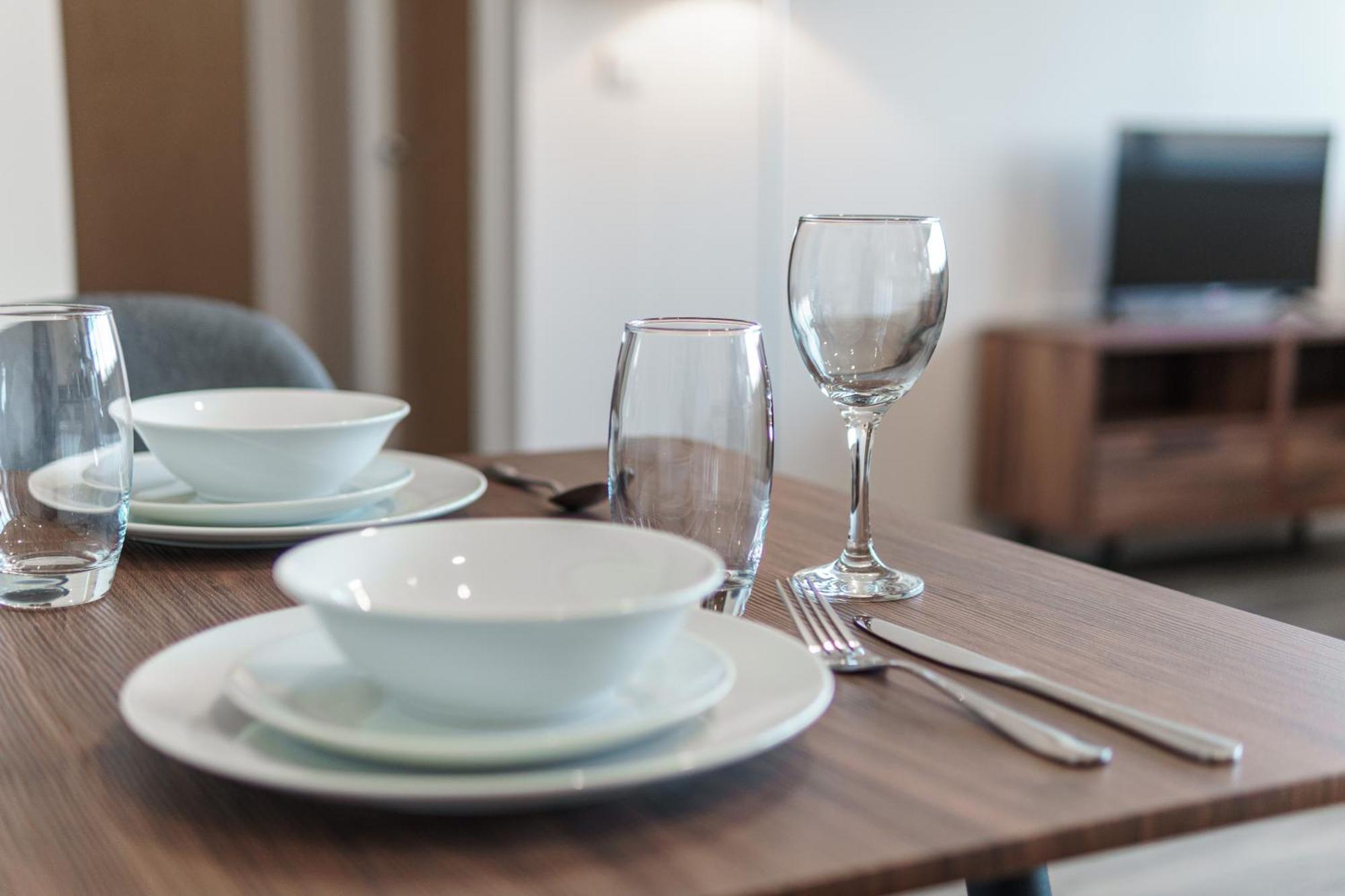 Modern Apartment, Free Parking For Two, Smart Tvs, Location Manchester