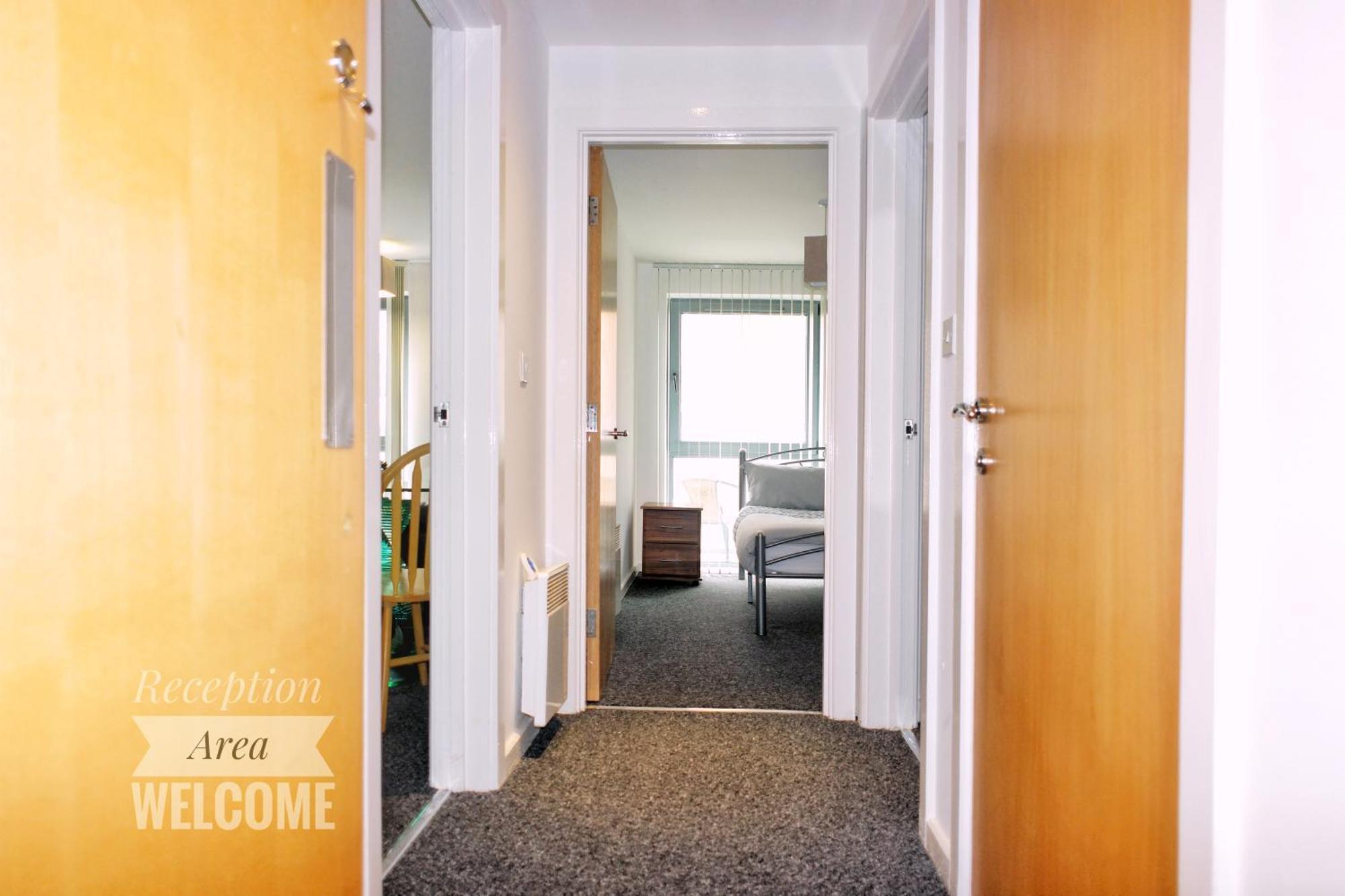 Apartment 2 Bed Ensuite With Balcony And Free Onsite Secure Parking Manchester