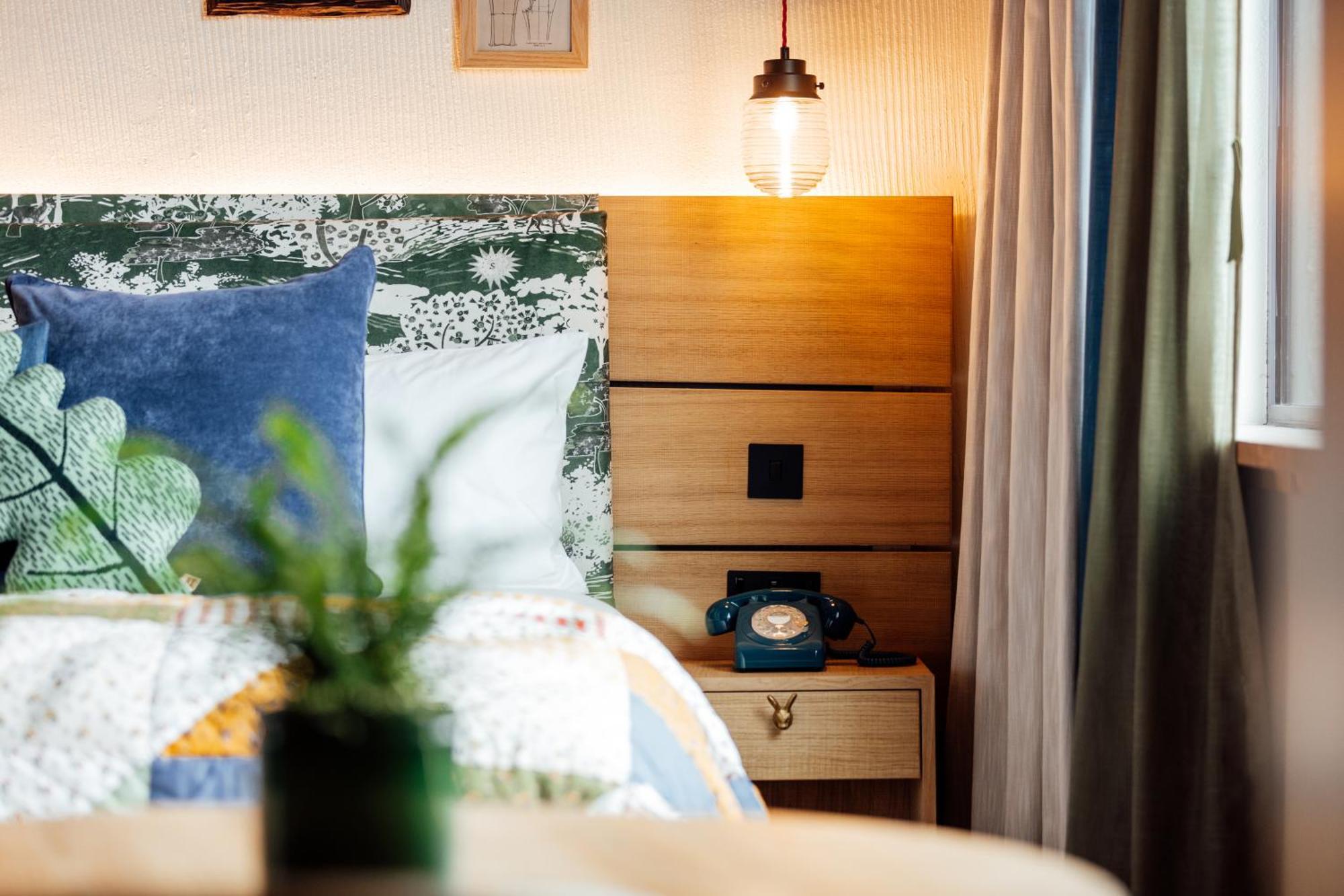 Treehouse 4*