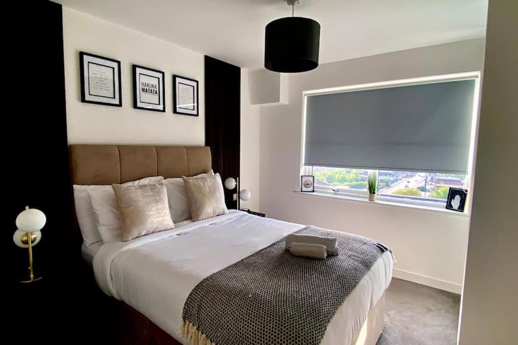 Prime 2 Bedroom With Rooftop Terrace Manchester