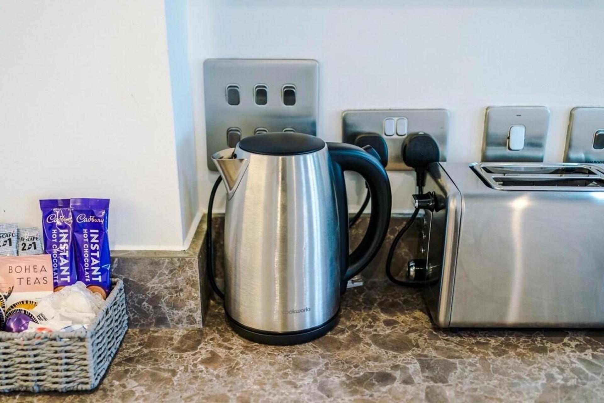 Cosy 2 Bed N Centre & Mediacity Apartment