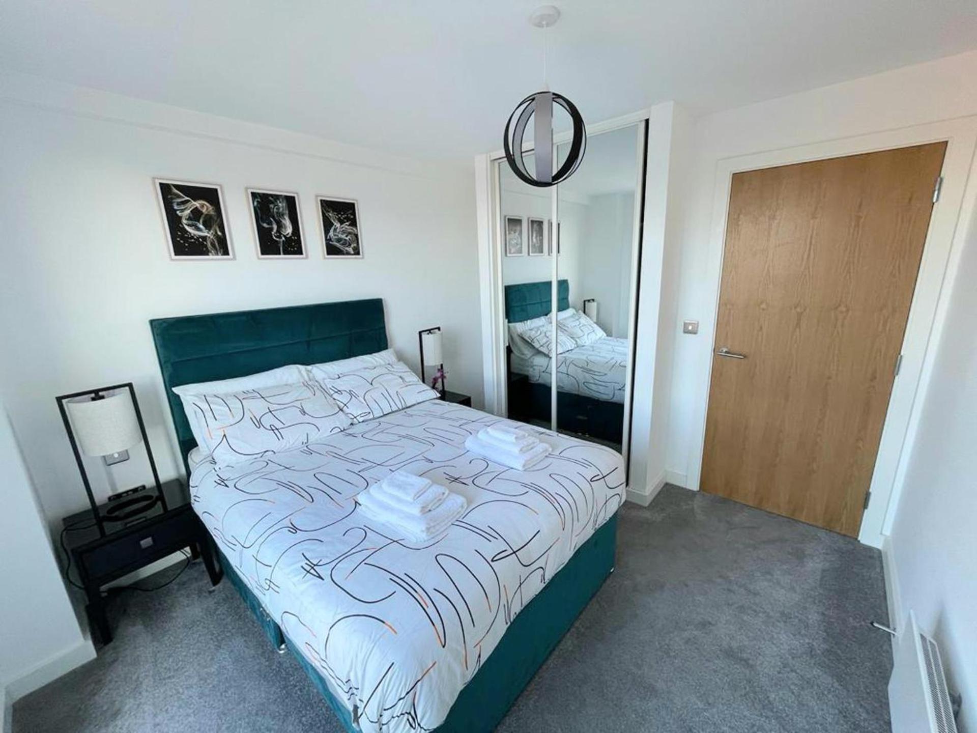 Apartment 1br-sleeps2-streetsparking Manchester