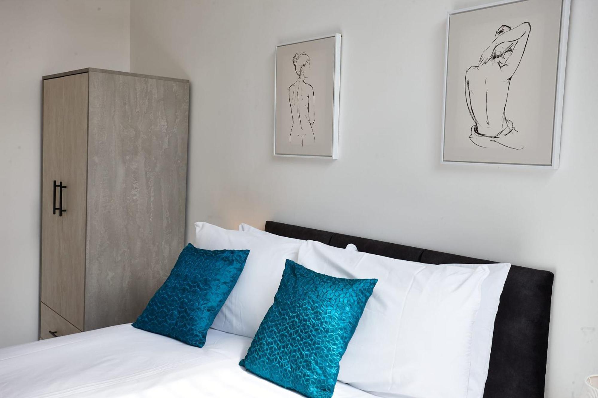 The Carnelian * Manchester