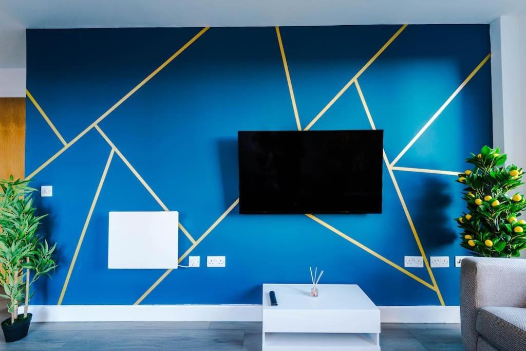 Apartment Lux Livin' - Luxury 5 Bed Centre
