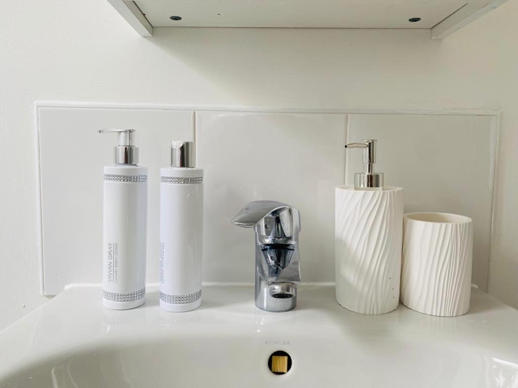 Modern, Stylish And Central Homestay