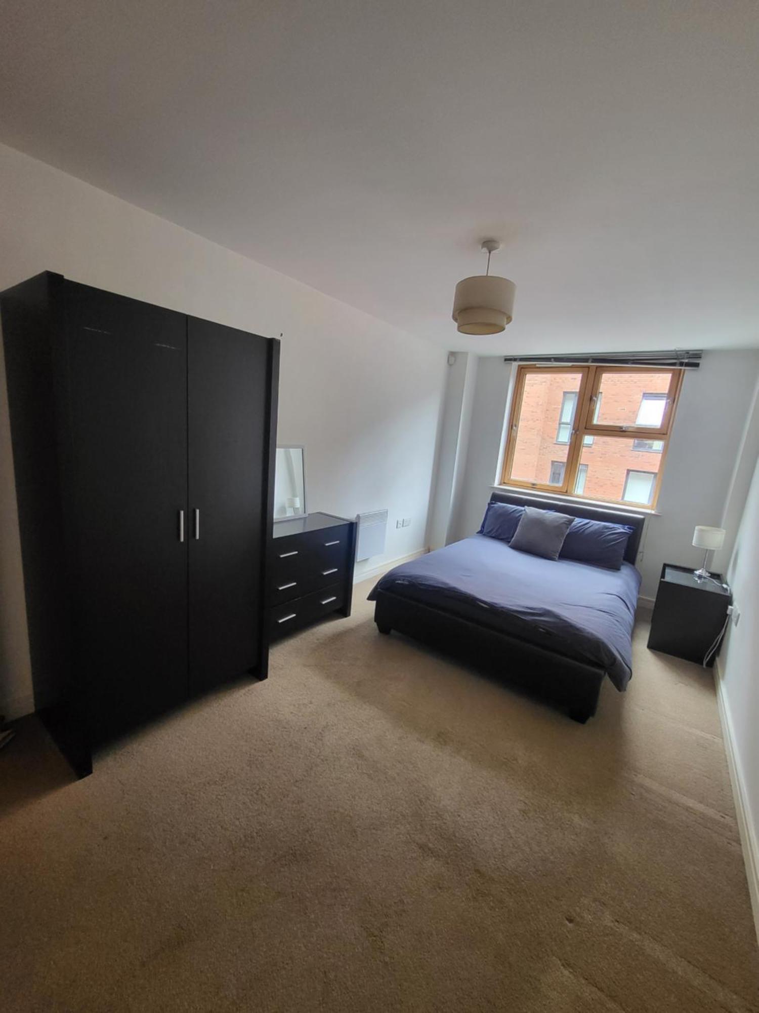 Apartment Awesome 1 Bedroom *