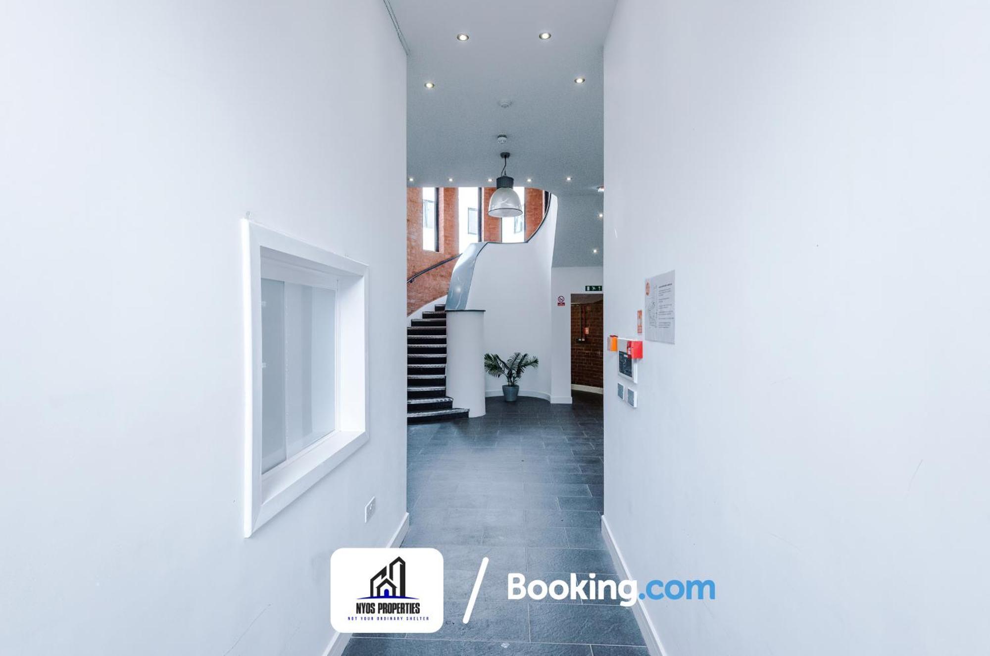 Media City Apt Sleeps8, 25 Percent Off For Monthly Stays, Business & Leisure Apartment *