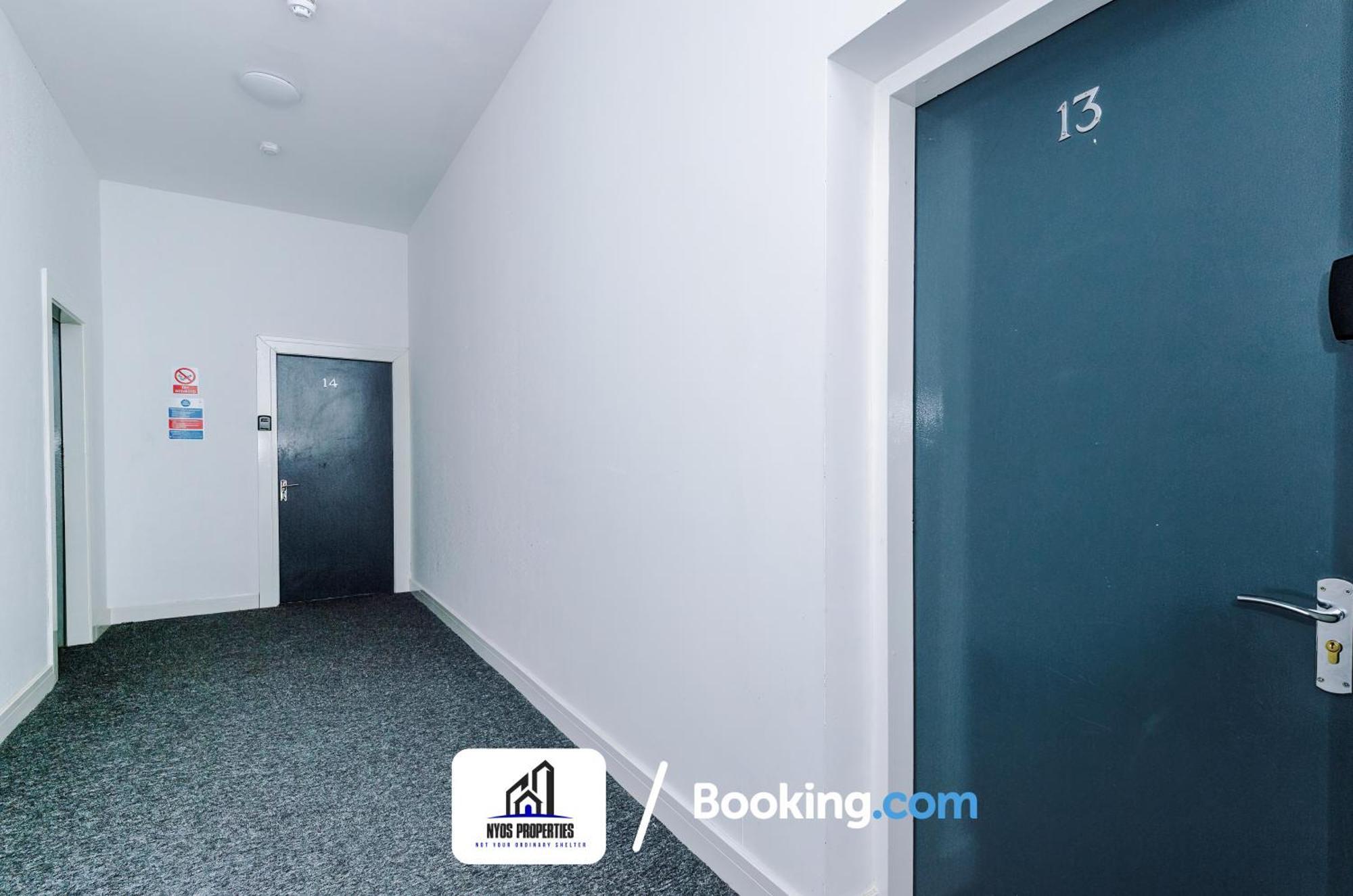 Media City Apt Sleeps8, 25 Percent Off For Monthly Stays, Business & Leisure Apartment