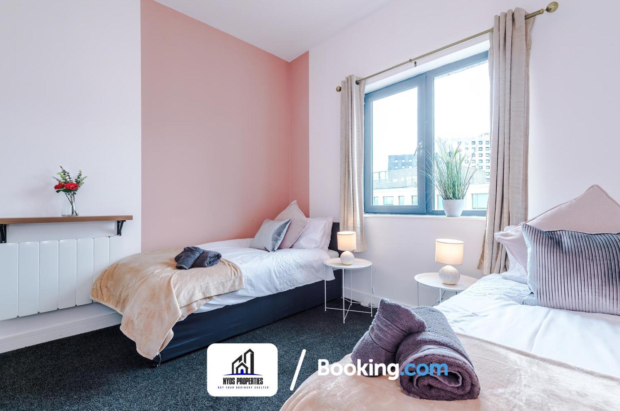 Media City Apt Sleeps8, 25 Percent Off For Monthly Stays, Business & Leisure * Manchester