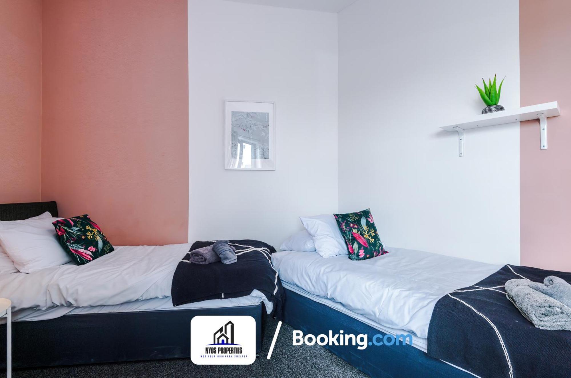 Last-minute Offer L Salford L United Kingdom L Nyos Short Lets & Serviced - Perfect For Business & Leisure * Manchester