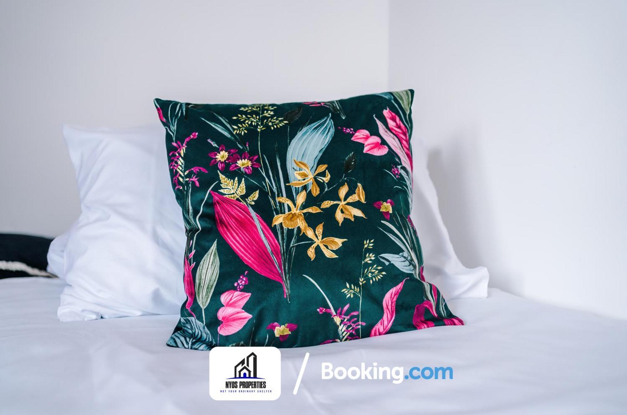 Apartment Last-minute Offer L Salford L United Kingdom L Nyos Short Lets & Serviced - Perfect For Business & Leisure *