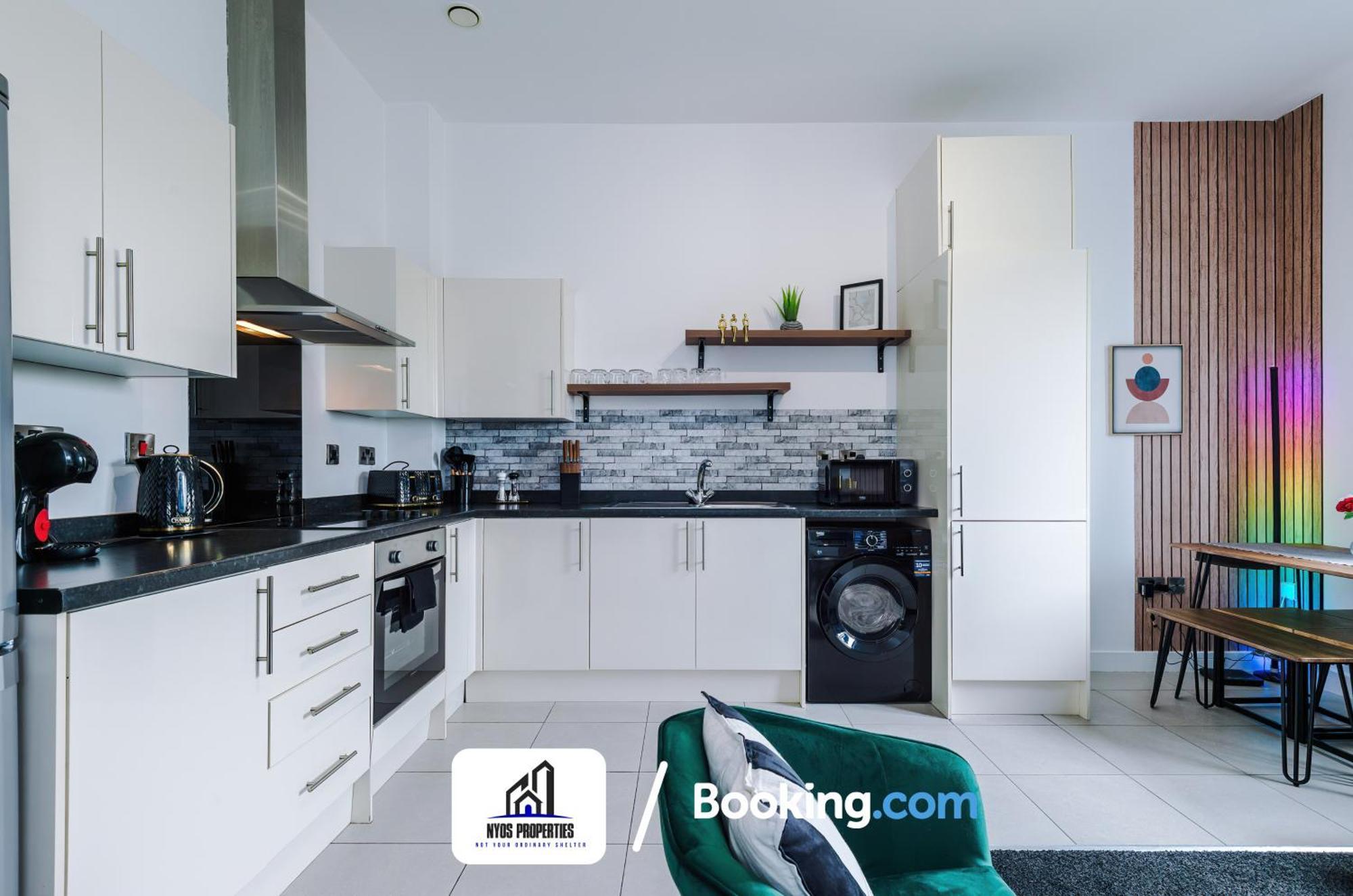 Last-minute Offer L Salford L United Kingdom L Nyos Short Lets & Serviced - Perfect For Business & Leisure Apartment Manchester