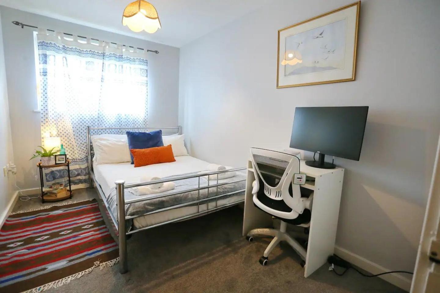 Pass The Keys Free Parking X2 Walk To Man Apartment