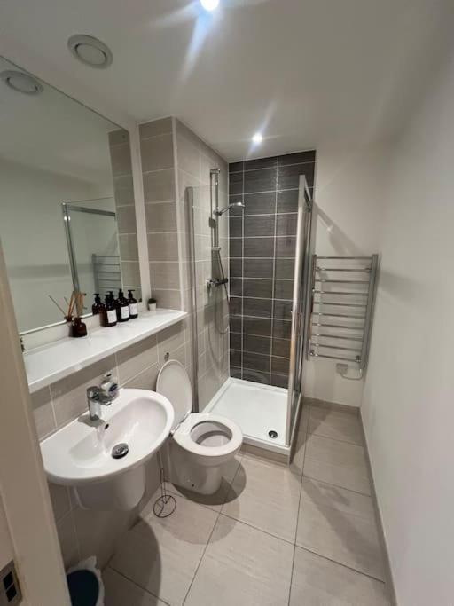 Apartment 2 Bed Corner With Gym *