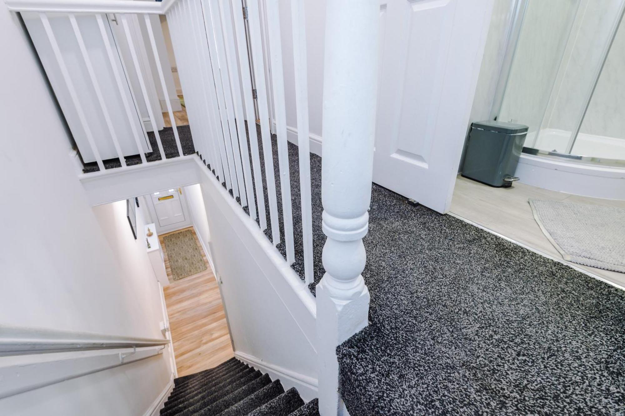 4 Bedroom Victorian House *