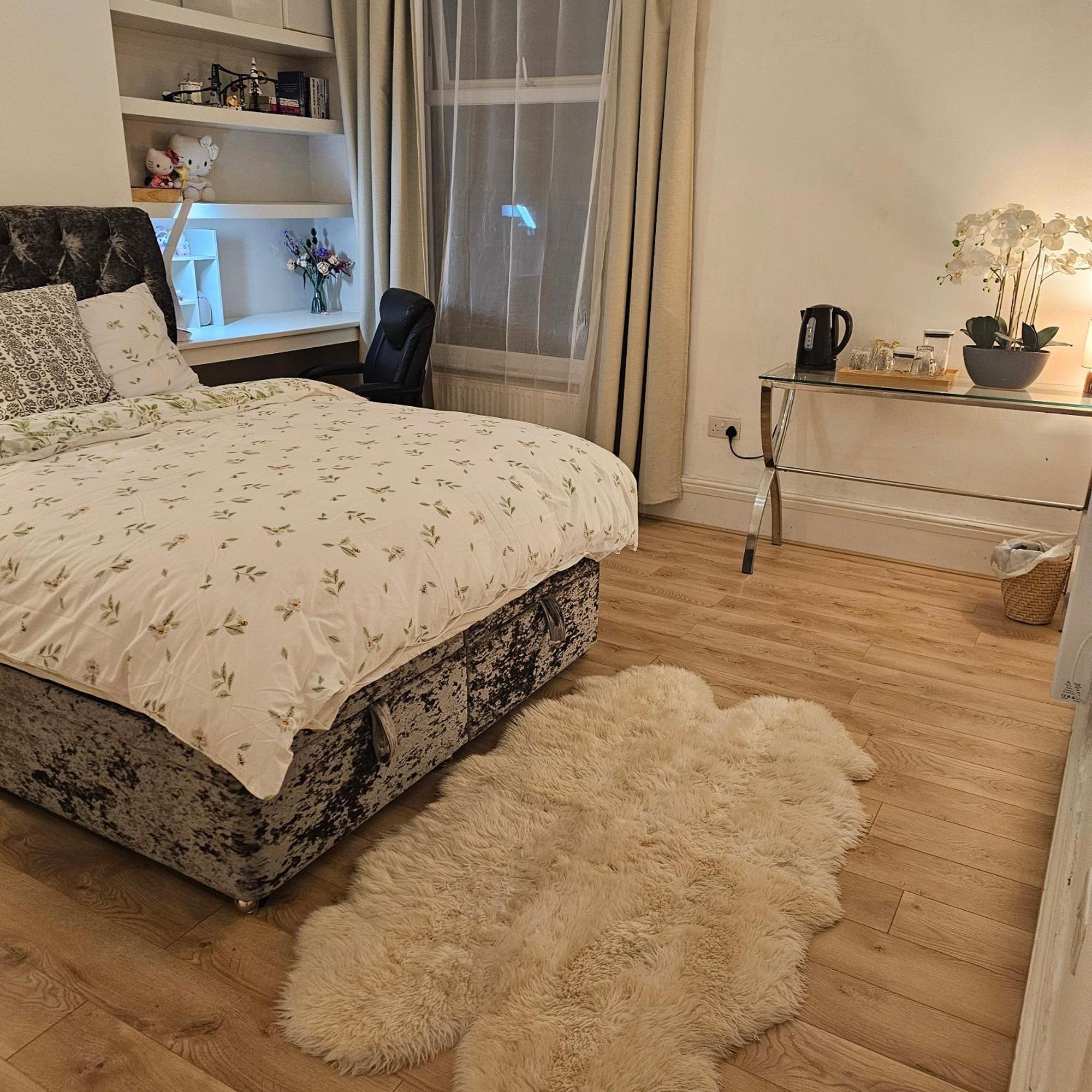 Hello Kitty Homestay Manchester