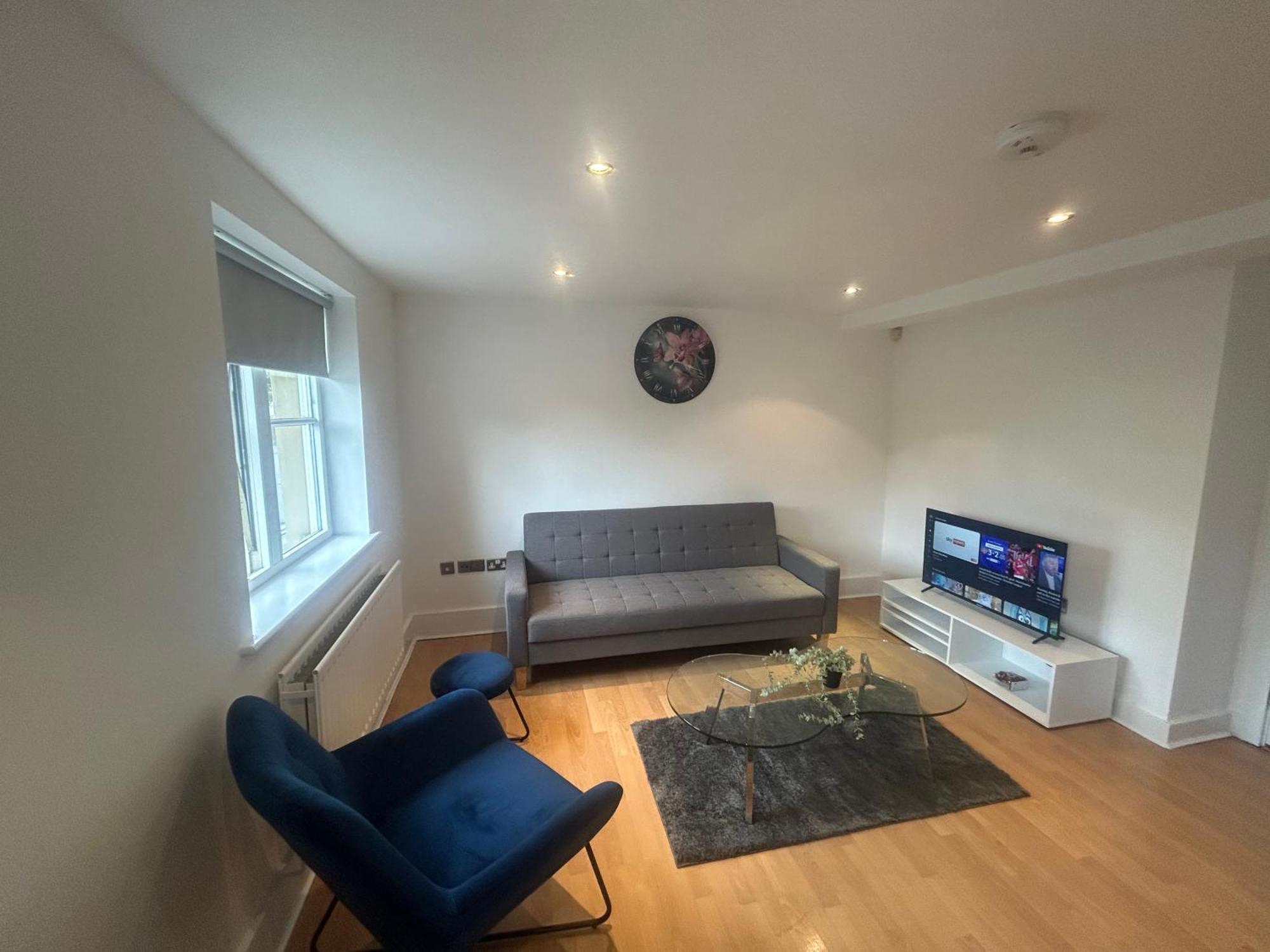 Spacious And Cosy Entire Flat * Manchester