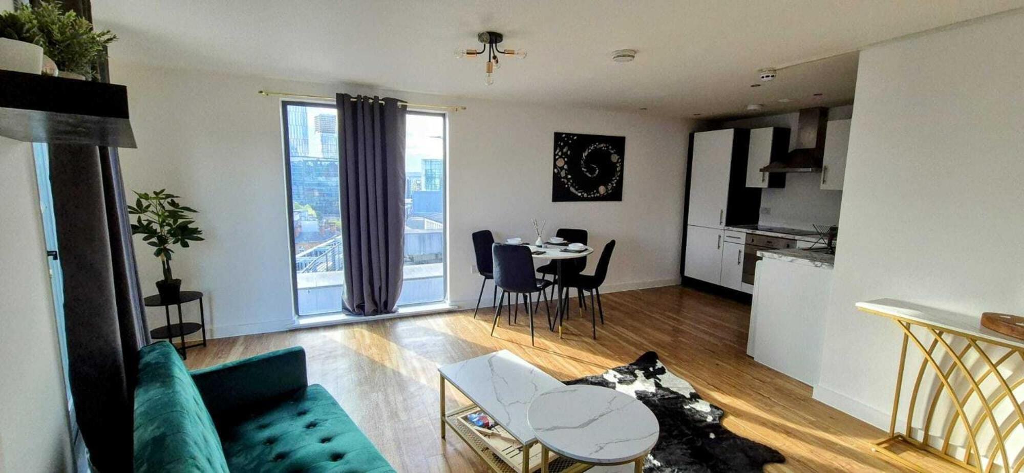 Penthouse- 2 Bedroom Apartment Manchester