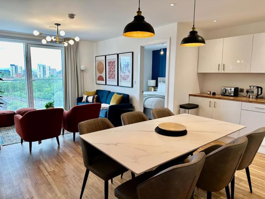 Apartment Beautiful Waterside Near Old Trafford *