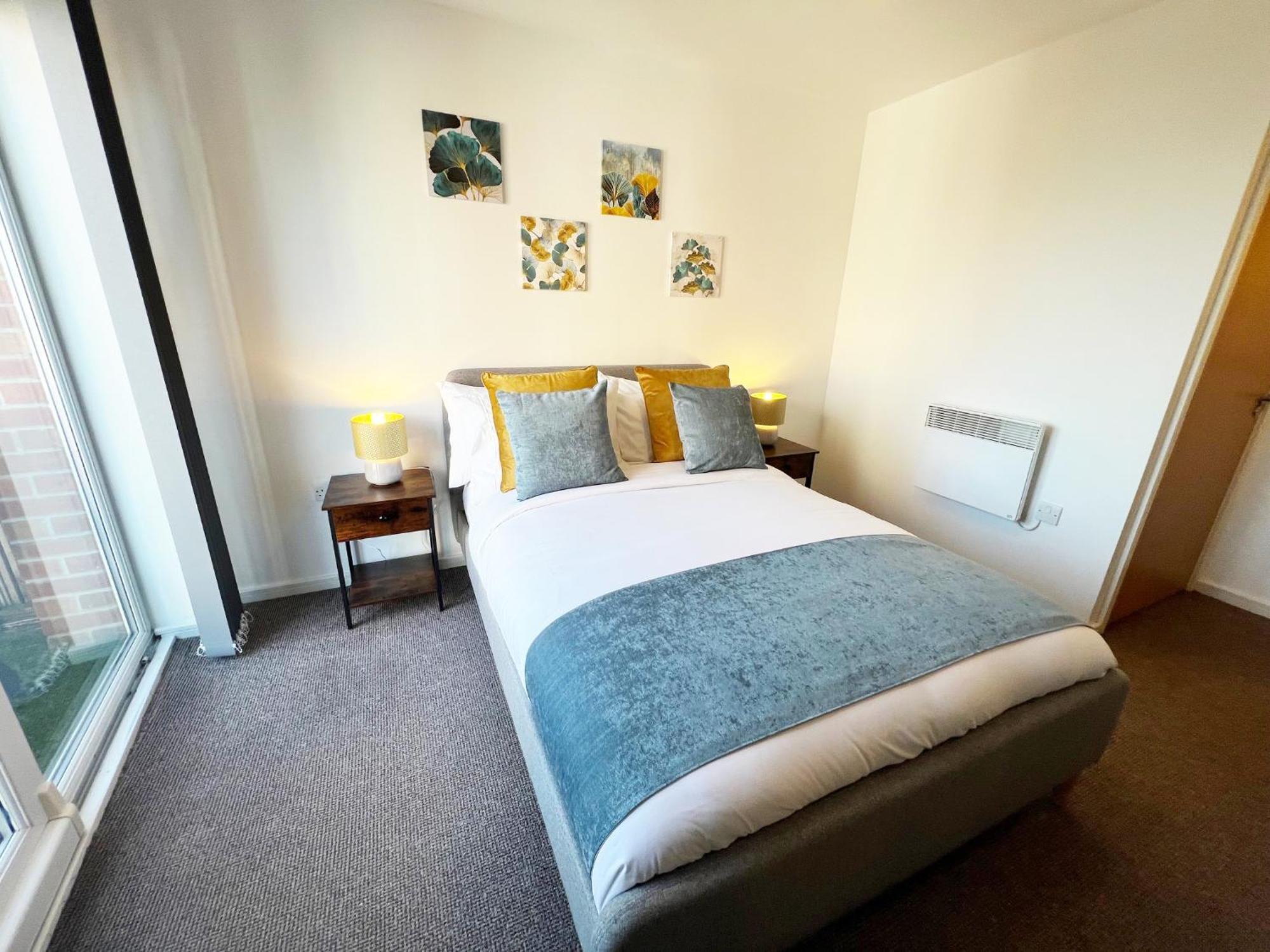 2 Bed Sportcity Opposite Etihad Stadium & Coop Live Apartment Manchester
